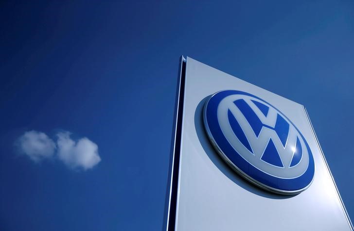 © Reuters. VW PORTE SON ATTENTION SUR LES AMÉRIQUES