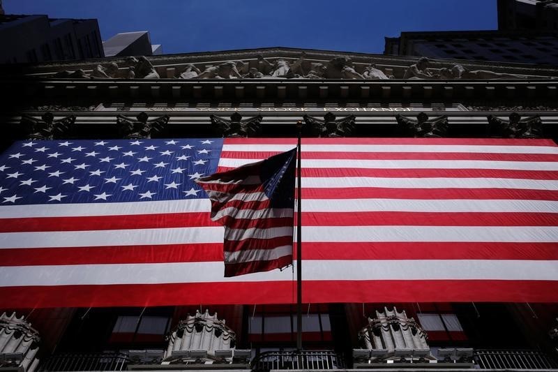 © Reuters. L'EFFET TRUMP SE PROLONGE À WALL STREET