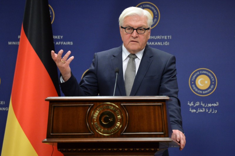 © Reuters. German Foreign Minister Steinmeier speaks during a news conference in Ankara