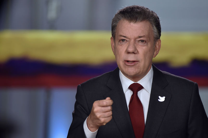 © Reuters. Colombia's President Santos speaks during a presidential address in Bogota, Colombia