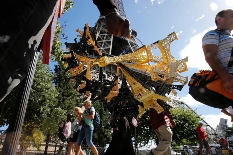 © Reuters. BAISSE DE LA FRÉQUENTATION TOURISTIQUE EN ÉTÉ