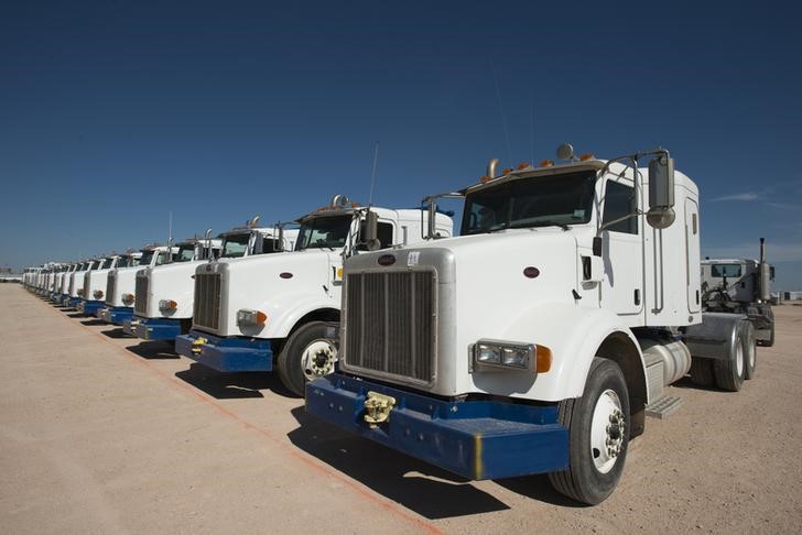 © Reuters. Equipment stored at the Machinery Auctioneers lot for an upcoming auction in Odessa, Texas