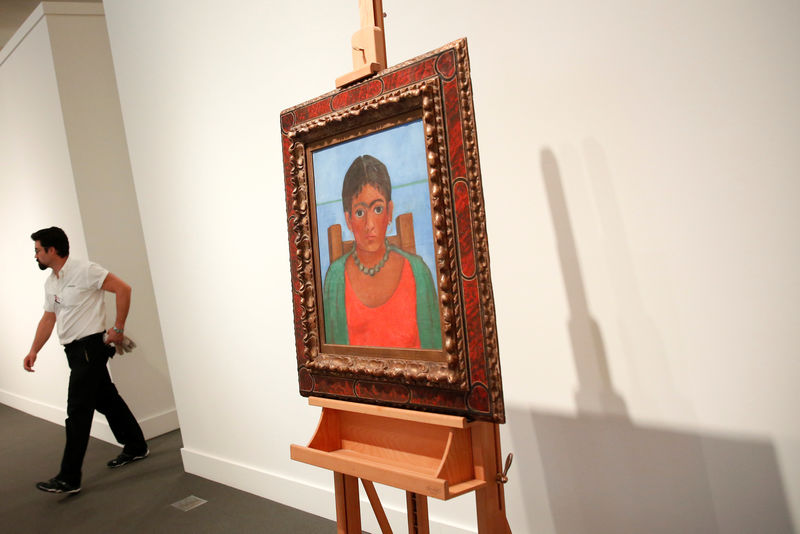 © Reuters. Subastada una pintura de Frida Kahlo perdida durante 60 años