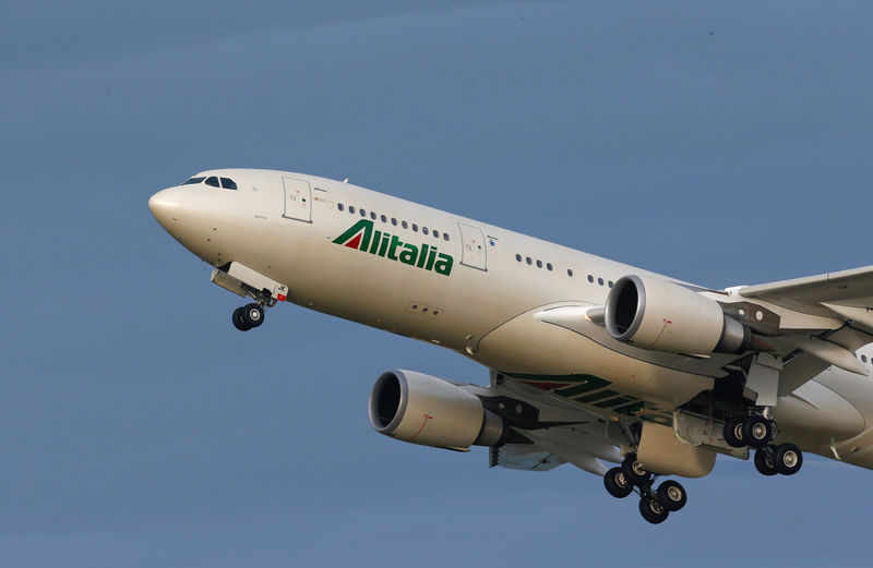 © Reuters. An Alitalia airplane takes off at the Fiumicino International airport in Rome
