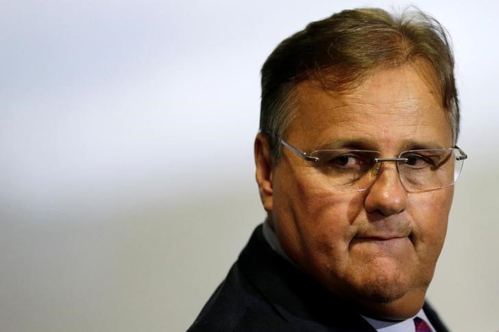 © Reuters. O ministro da Secretaria de Governo, Geddel Vieira Lima, durante reunião com deputador e líderes de governo da Câmara dos Deputados no Palácio do Planalto, em Brasília