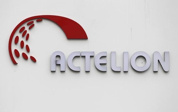 © Reuters. A logo is seen on Swiss biotech group Actelion Headquarters in Allschwil