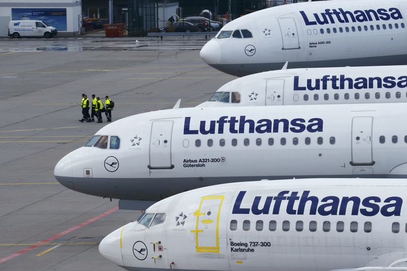 Lufthansa cancels 35 flights on Sunday