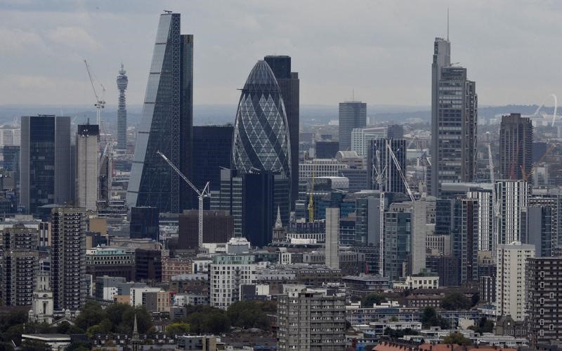 © Reuters. L'OCDE VOIT UN REGAIN DE CROISSANCE MONDIALE