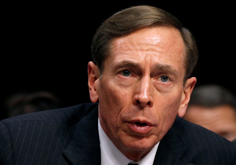 © Reuters. File photo of CIA Director David Petraeus speaking to members of a Senate (Select) Intelligence hearing on "World Wide Threats" on Capitol Hill in Washington