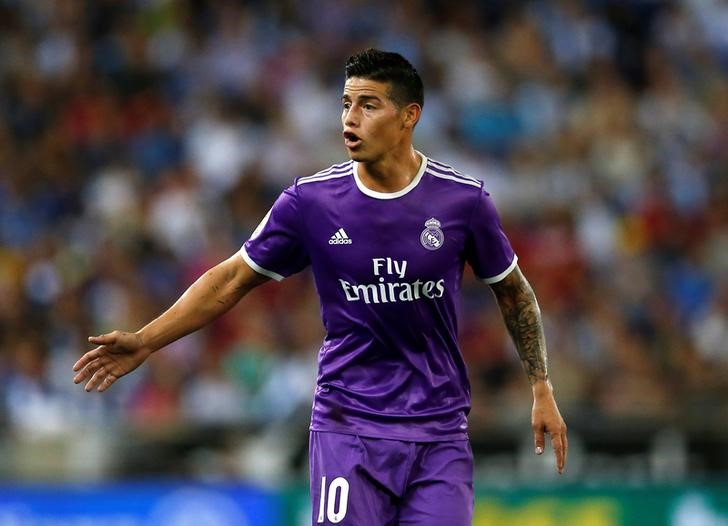 © Reuters. El olvidado James consigue otra oportunidad en el Real Madrid