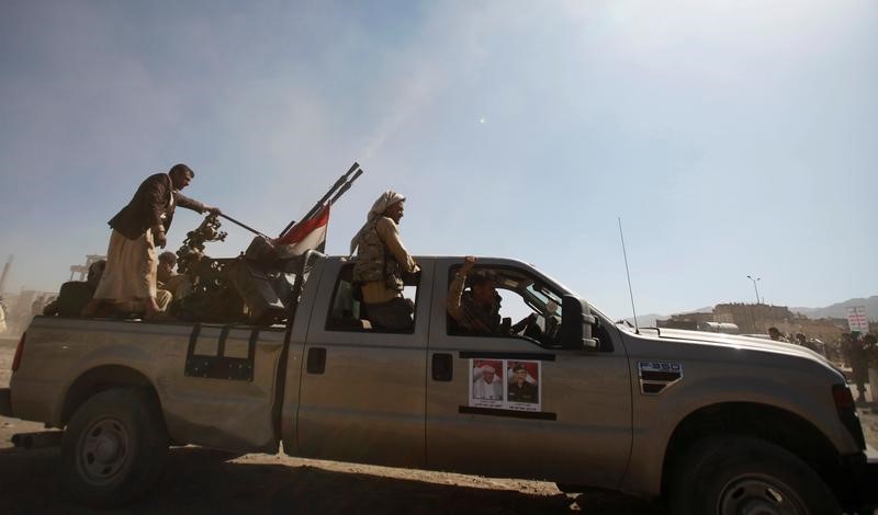 © Reuters. الحوثيون يشكلون حكومة في اليمن في انتكاسة لعملية السلام