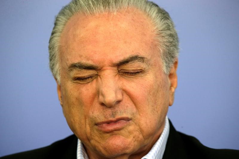 © Reuters. المعارضة اليسارية في البرازيل تسعى للتحقيق مع الرئيس ومساءلته