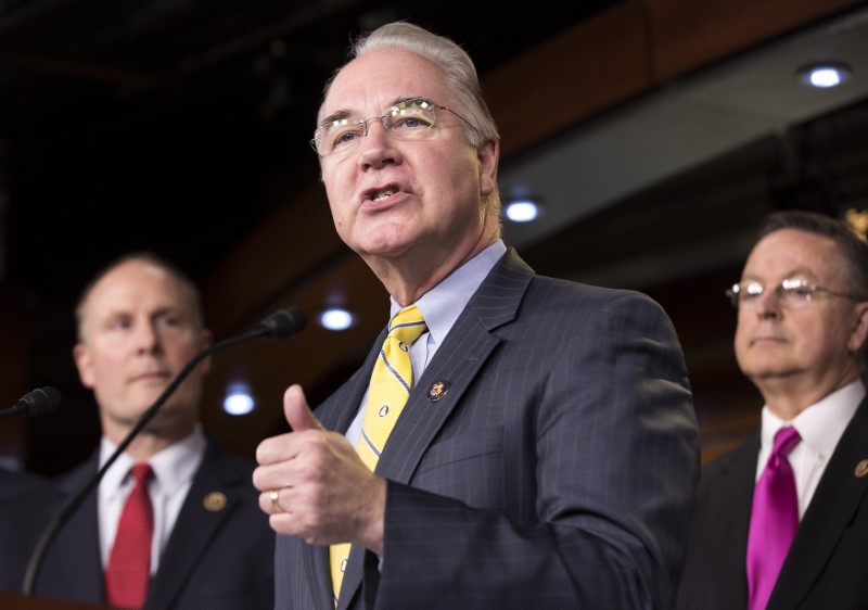 © Reuters. Chairman of the House Budget Committee Tom Price (R-GA) announces the House Budget during a press conference