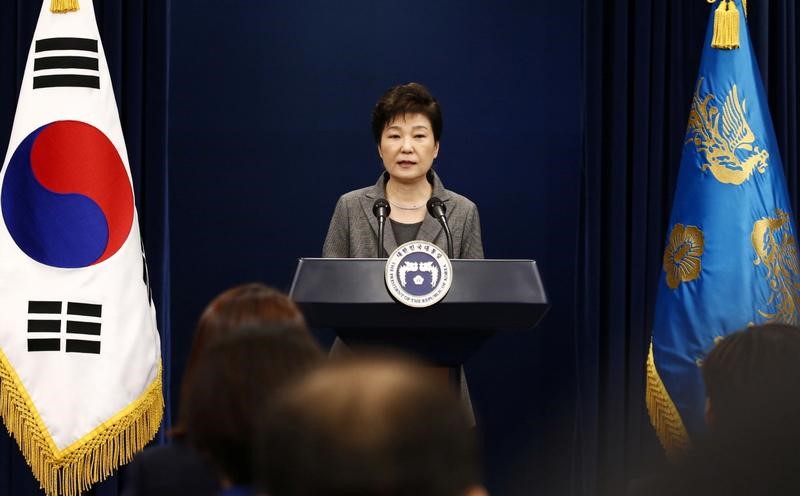 © Reuters. حزب المعارضة الرئيسي بكوريا الجنوبية: باك تحاول النجاة من المساءلة