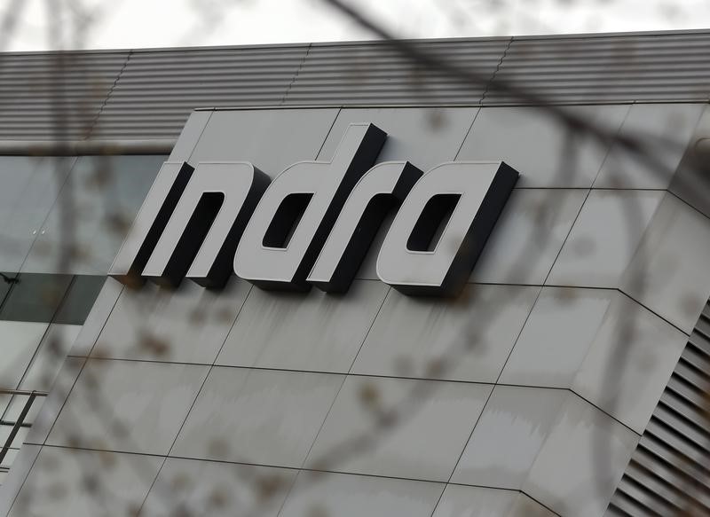 © Reuters. Indra presenta una opa sobre Tecnocom a 4,25 euros por acción