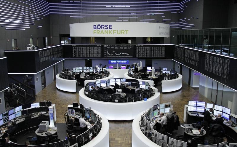 © Reuters. LES BOURSES EUROPÉENNES IRREGULIÈRES AU DÉBUT DE SÉANCE