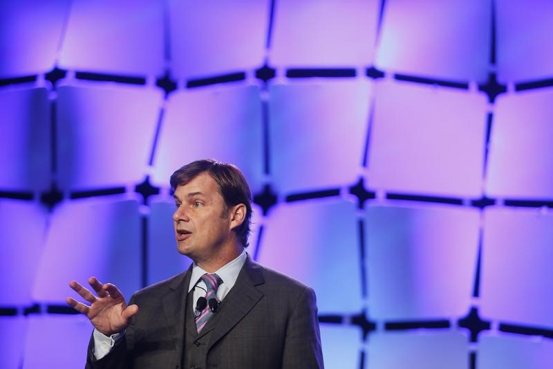 © Reuters. Ford Motor Company's Global Marketing Chief Jim Farley speaks at the 2013 Los Angeles Auto Show