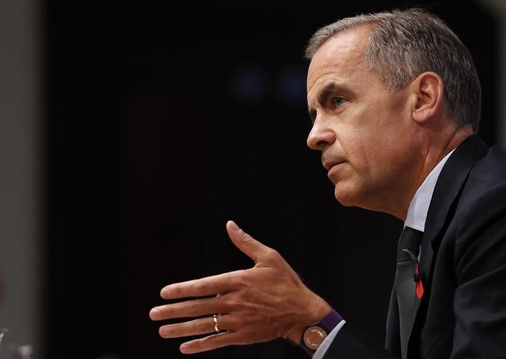 © Reuters. `Mark Carney, Governor of the Bank of England speaks during the quarterly Inflation Report press conference at The Bank of England in London