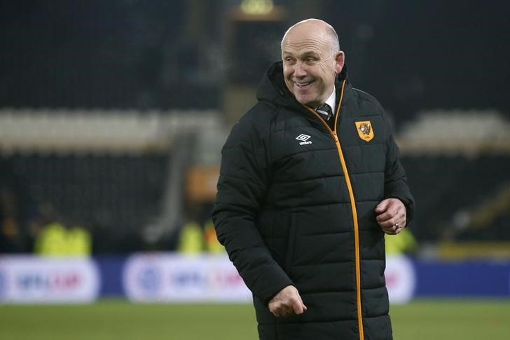 © Reuters. Hull City manager Mike Phelan celebrates after the game