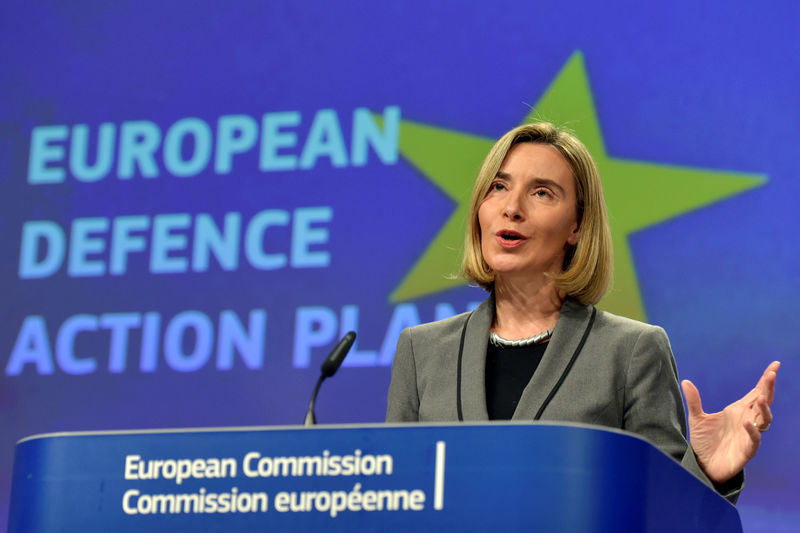 © Reuters. EU foreign policy chief Mogherini holds a news conference on the European Defence Action Plan in Brussels