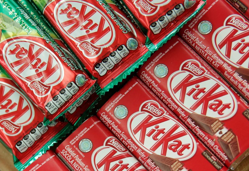 © Reuters. نستله تبتكر تكنولوجيا جديدة لتقليل السكر في الشوكولاتة