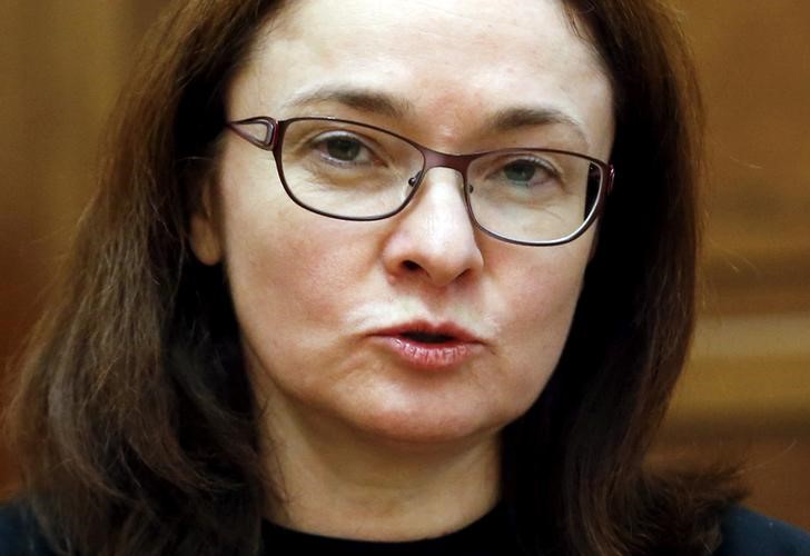 © Reuters. Глава ЦБР Эльвира Набиуллина дает интервью Рейтер в Москве