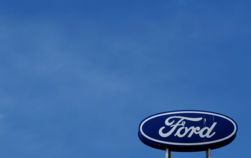 © Reuters. A Ford logo is pictured at a store of the automaker in Vienna