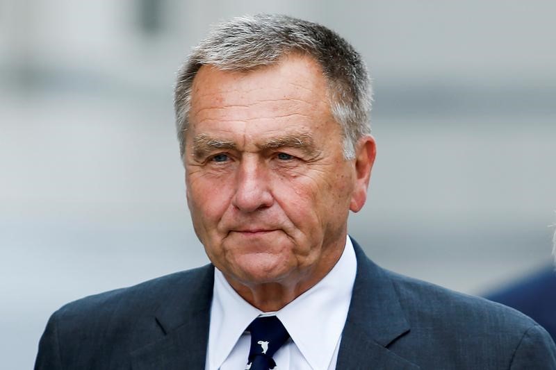 © Reuters. David Samson the former chairman of the Port Authority exits Newark federal court in New Jersey