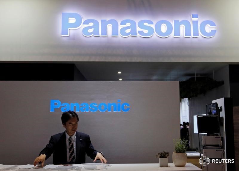 © Reuters. Logos of Panasonic Corp are pictured at CEATEC JAPAN 2016 in Chiba