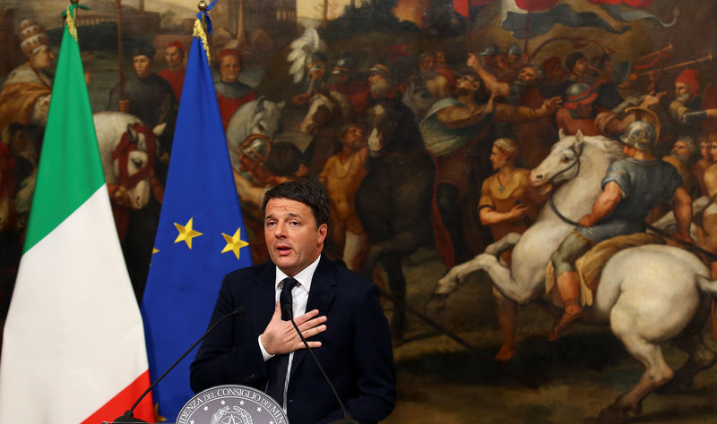 © Reuters. RENZI ANNONCE SA DÉMISSION EN ITALIE