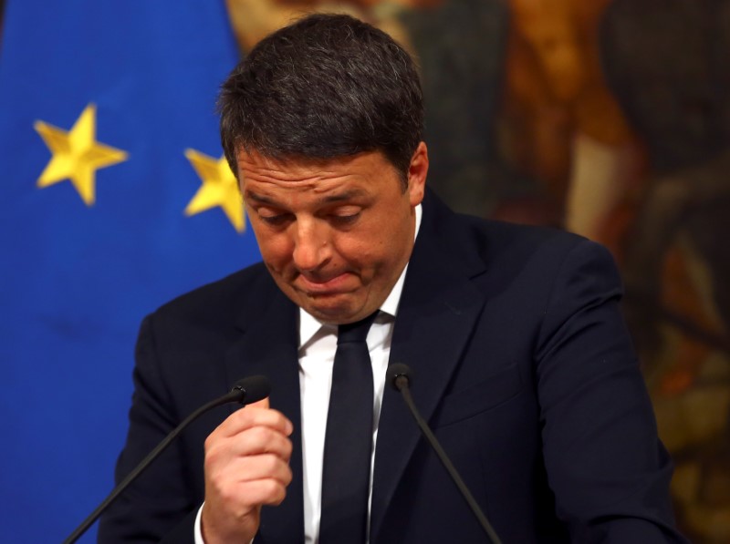 © Reuters. Primeiro-ministro italiano, Matteo Renzi, durante entrevista coletiva em Roma