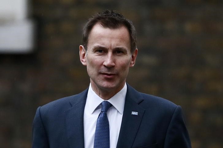 © Reuters. Britain's Health Secretary Hunt arrives to attend a cabinet meeting at Number 10 Downing Street in London