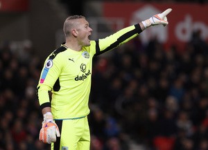 © Reuters. Burnley's Paul Robinson