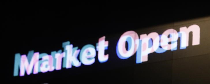 © Reuters. Сигнал об открытии рынков на Лондонской фондовой бирже