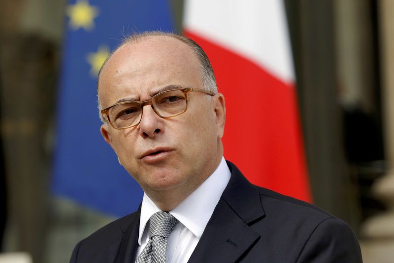 © Reuters. Primeiro-ministro da França, Bernard Cazeneuve, durante evento em Paris