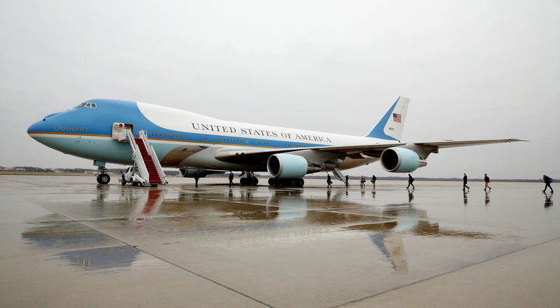 © Reuters. AIr Force One at Joint Base Andrews in Maryland