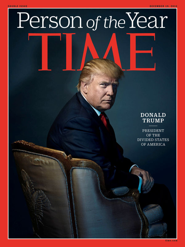 © Reuters. Presidente eleito dos EUA, Donald Trump, posa na capa da revista Time após ser eleito personalidade do ano