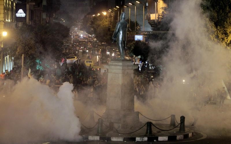 © Reuters. محامون مصريون يقولون إن تعديل قانون التظاهر غير كاف