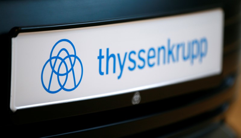 © Reuters. The logo of German steel-to-elevators group ThyssenKrupp AG is pictured during the company's annual news conference in Essen