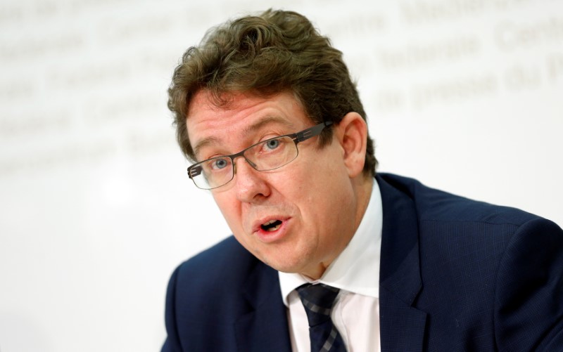 © Reuters. Presidente do Partido Popular da Suíça, Albert Roesti, durante evento em Bern