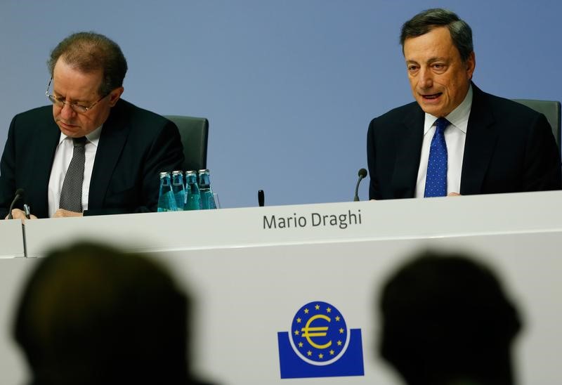 © Reuters. LA BCE RAMÈNERA SES ACHATS À 60 MILLIARDS D'EUROS PAR MOIS