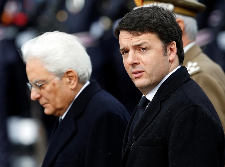 © Reuters. الرئيس الإيطالي يبدأ محادثات في مسعى للخروج من الأزمة السياسية