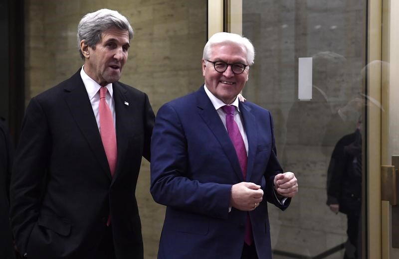 © Reuters. شتاينماير: كيري يتوجه إلى باريس لعقد اجتماع آخر بشأن سوريا