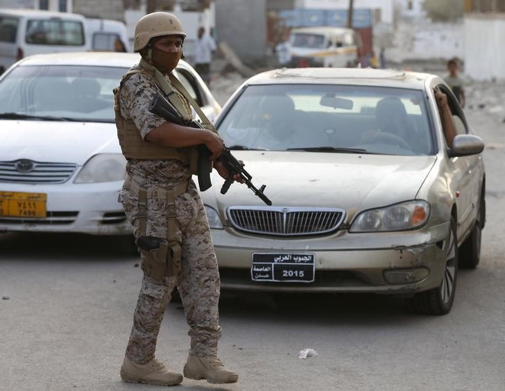 © Reuters. الخارجية الأمريكية تخطر الكونجرس بمبيعات سلاح محتملة للإمارات والسعودية وقطر