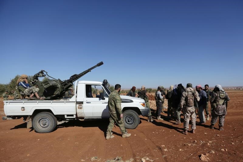 © Reuters. الجيش: طائرات تركية تقصف أهدافا للدولة الإسلامية في سوريا