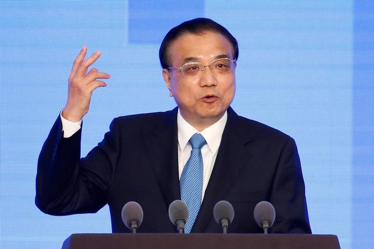 © Reuters. Primeiro-ministro chinês, Li Keqiang, durante evento em Xangai