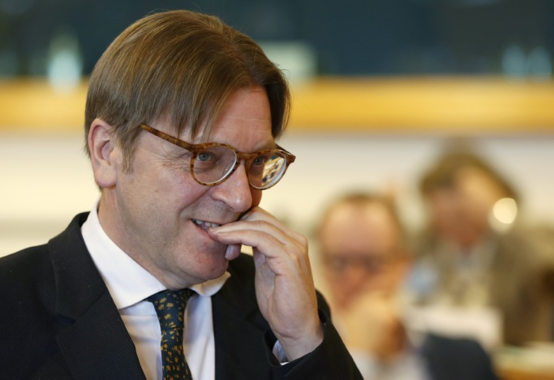 © Reuters. MEP delegated to negotiate on the UK deal, Verhofstadt arrives at the Conference of Presidents of EU Parliament's party blocs in Brussels