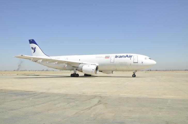 © Reuters. الخطوط الإيرانية توقع اتفاقية لشراء 80 طائرة ركاب بوينج
