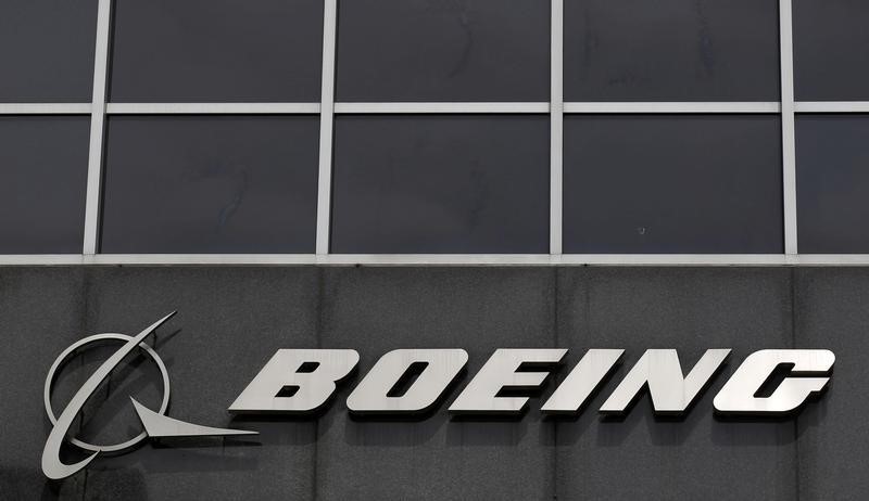 © Reuters. Irán comprará 80 aviones de Boeing por 16.600 millones de dólares