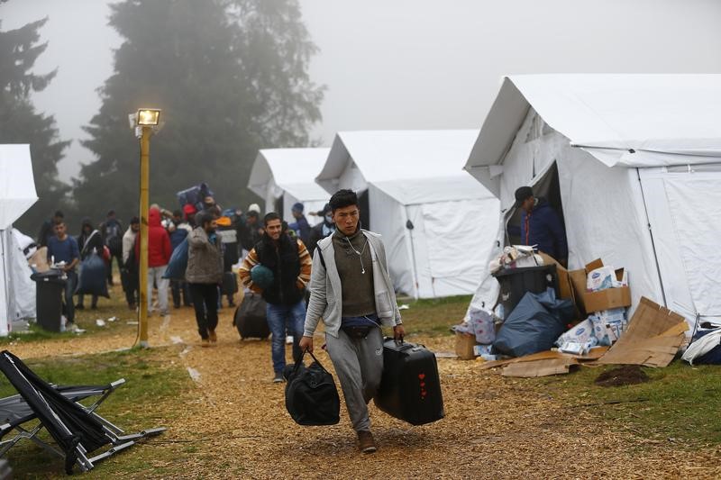 © Reuters. تقرير:ألمانيا ترحل 50 أفغانيا رفضت طلباتهم للجوء